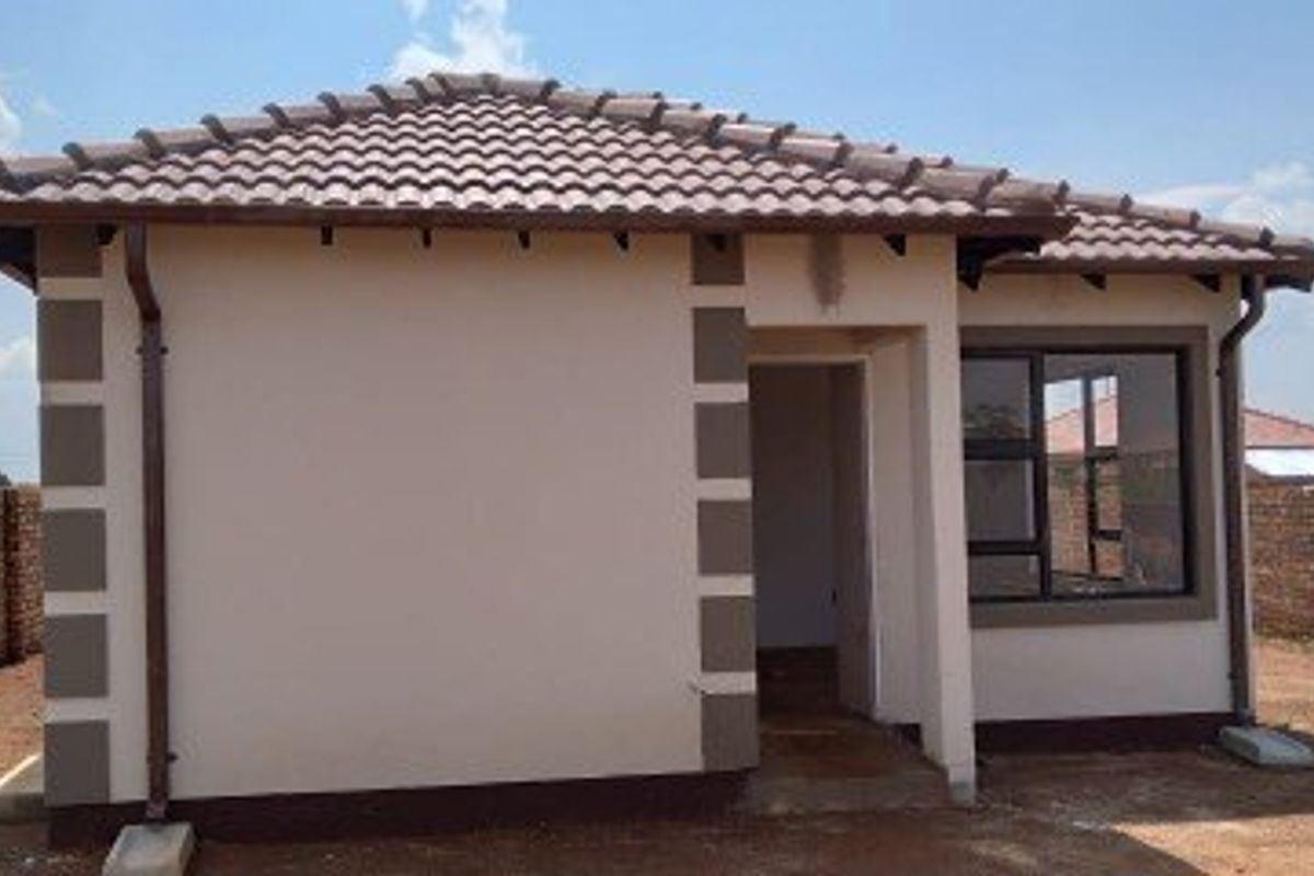 House For Sale In Springs - Photo 2