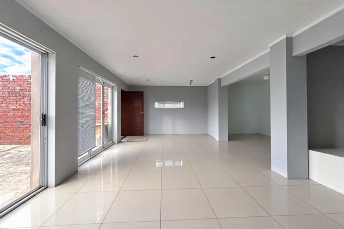 House For Sale In Port Elizabeth - Photo 3