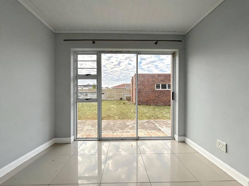 House For Sale In Port Elizabeth - Photo 8