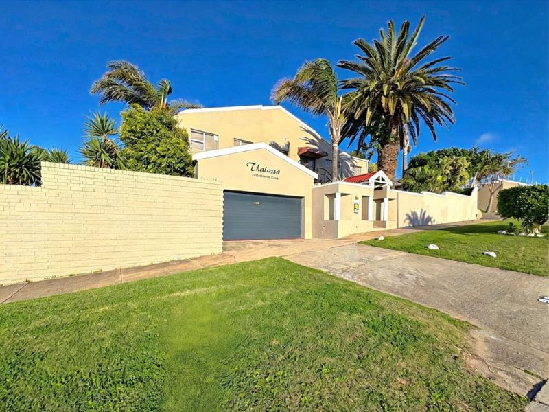 House For Sale In Port Elizabeth - Photo 1