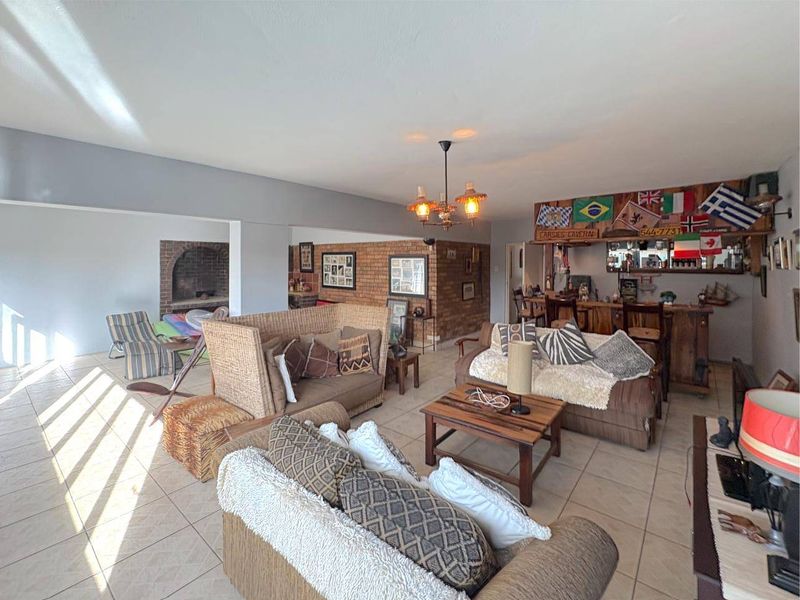 House For Sale In Port Elizabeth - Photo 9
