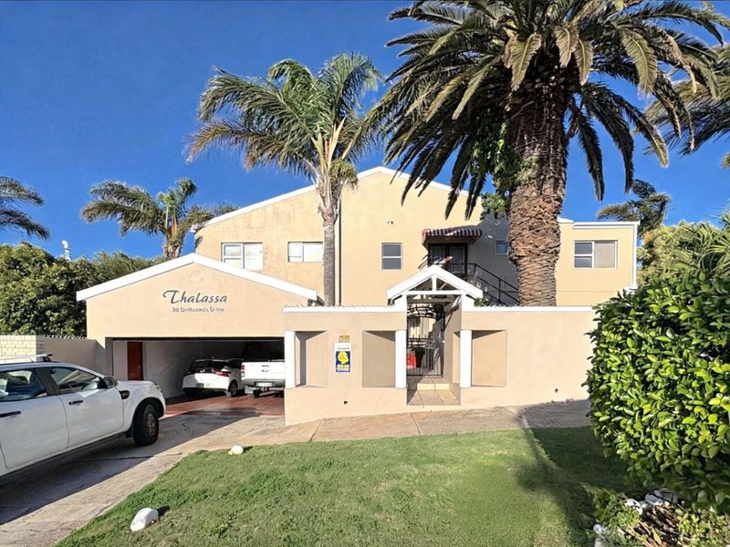 House For Sale In Port Elizabeth - Photo 2