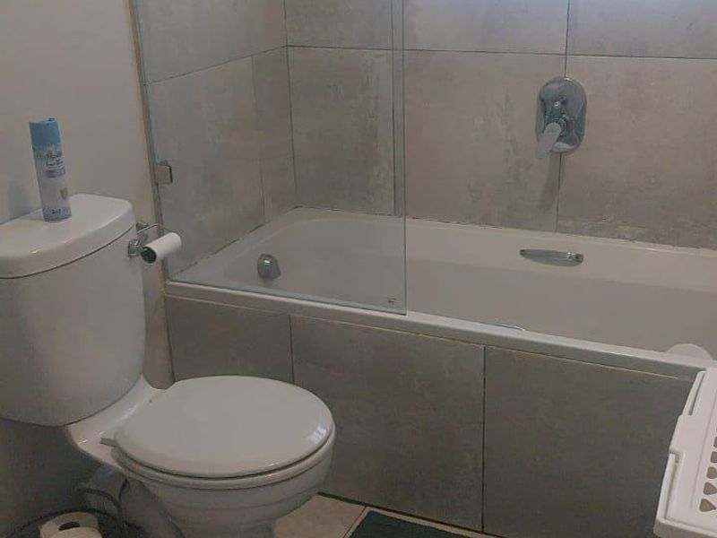 Townhouse Rental Monthly In Port Elizabeth - Photo 9