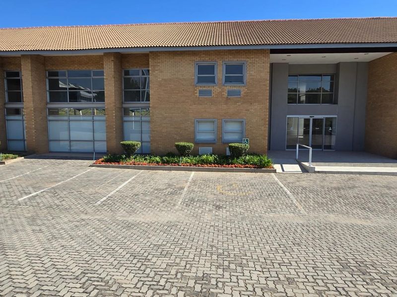 Commercial Rental Monthly In Midrand - Photo 5
