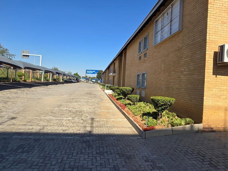 Commercial Rental Monthly In Midrand - Photo 2