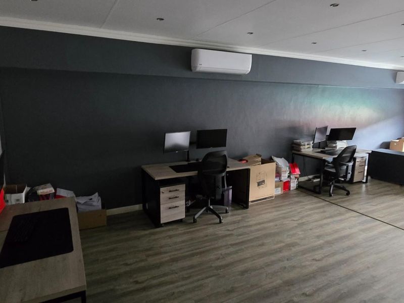 Commercial Rental Monthly In Pretoria - Photo 10