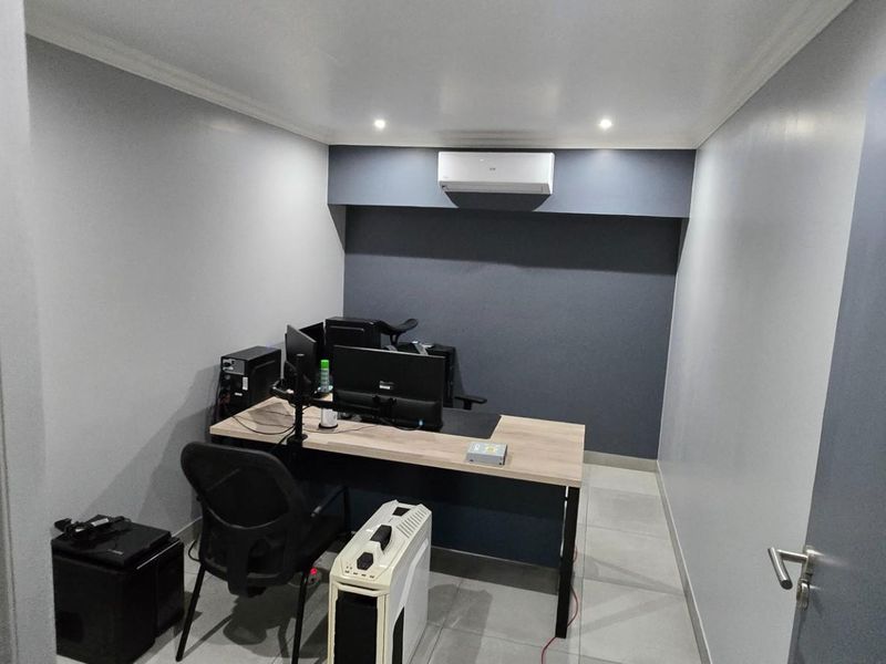 Commercial For Sale In Pretoria - Photo 7