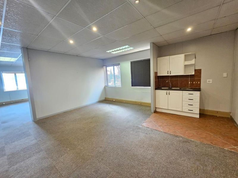 Commercial Rental Monthly In Pretoria - Photo 5