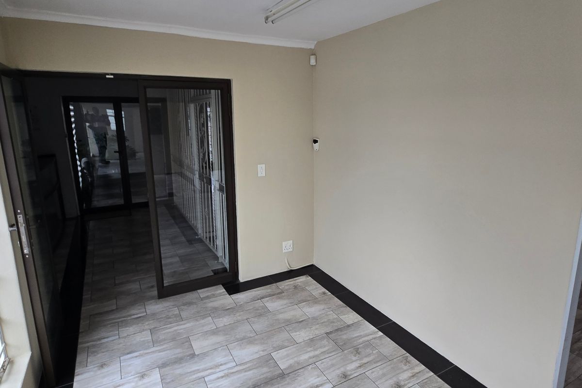 Commercial Rental Monthly In Roodepoort - Photo 5