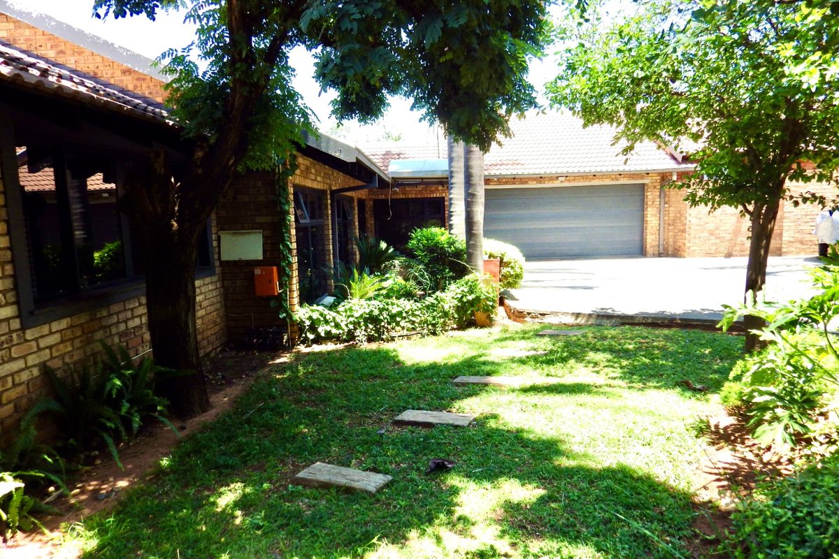 House For Sale In Klerksdorp - Photo 4