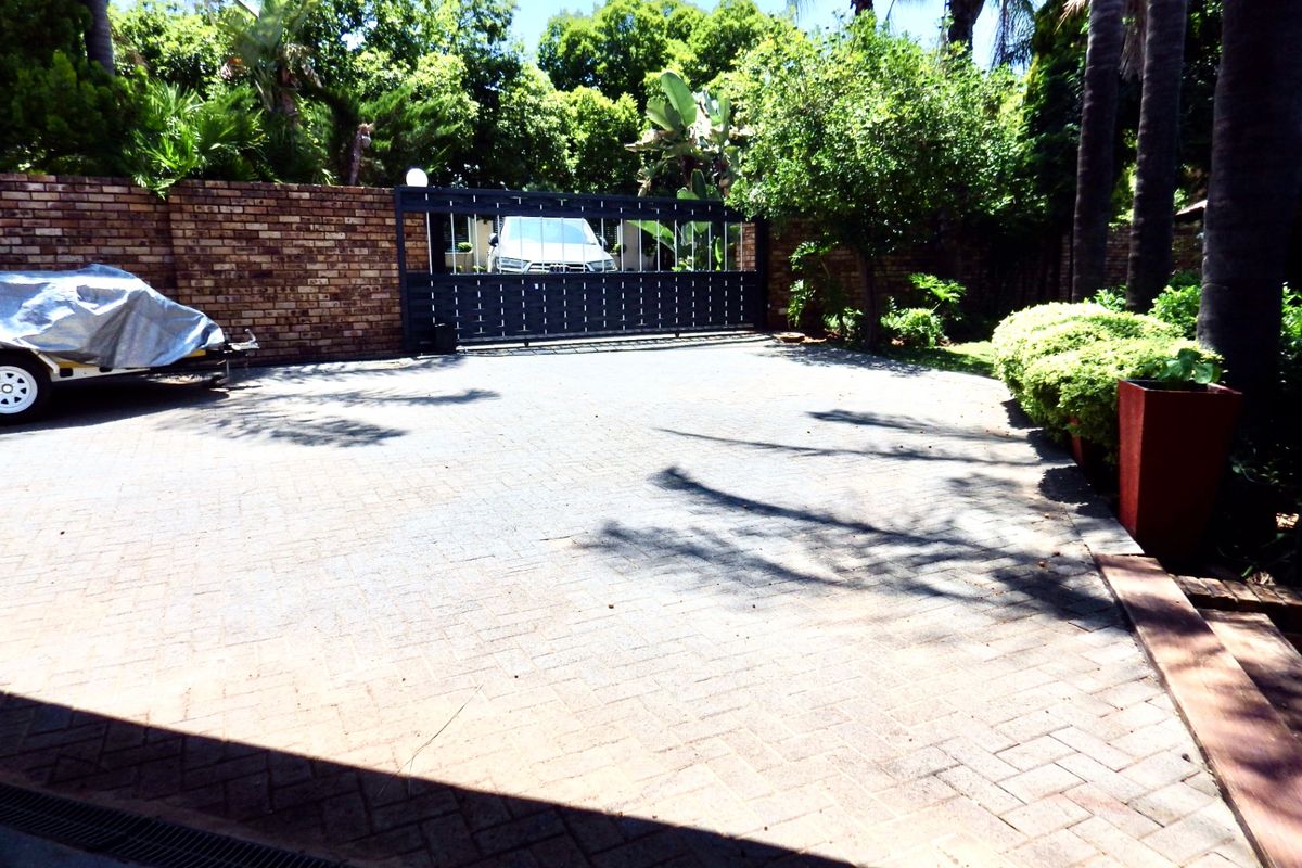 House For Sale In Klerksdorp - Photo 3