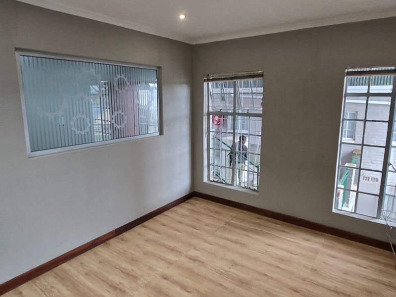 Commercial Rental Monthly In Roodepoort - Photo 4