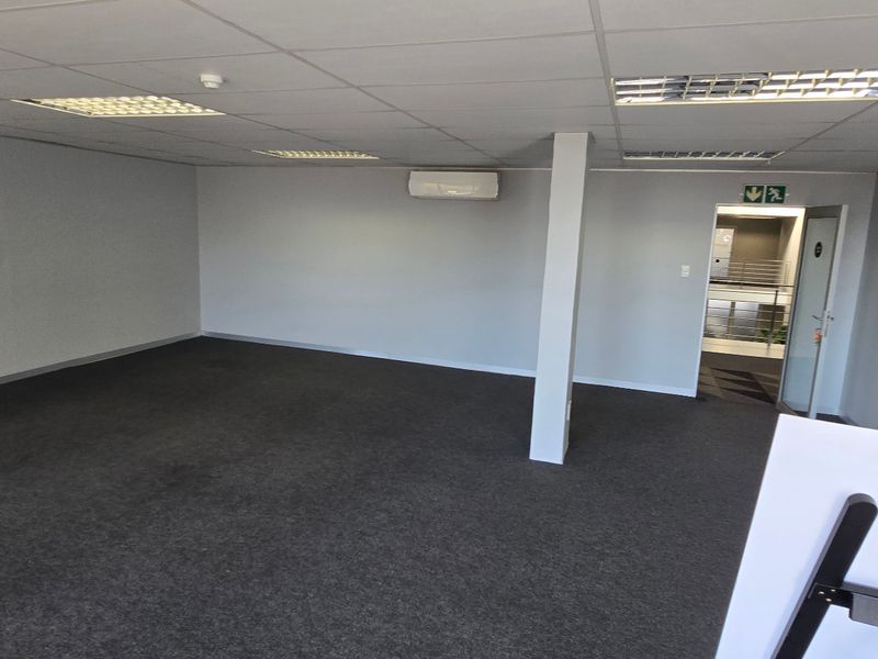 Commercial Rental Monthly In Randburg - Photo 9
