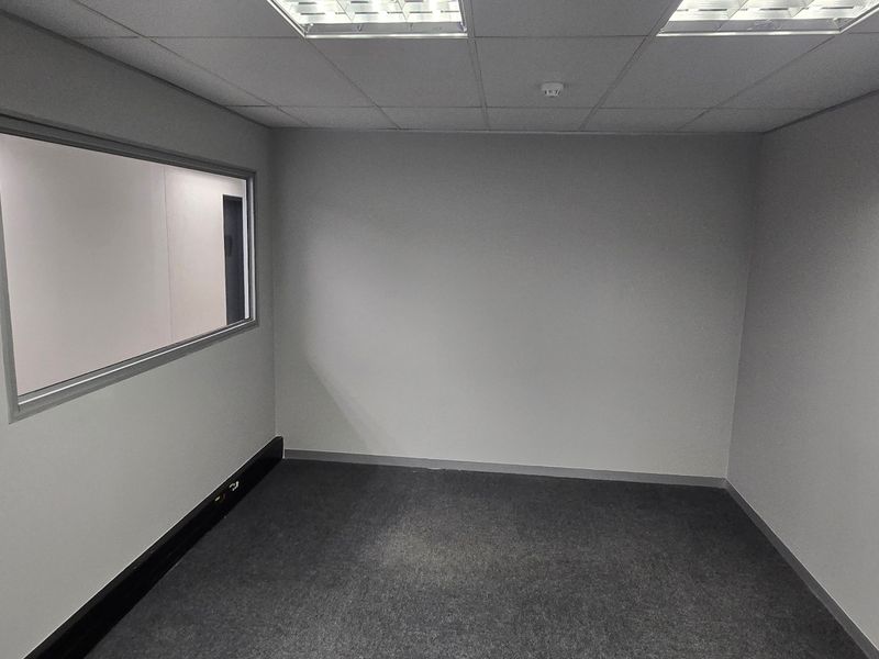Commercial Rental Monthly In Randburg - Photo 7