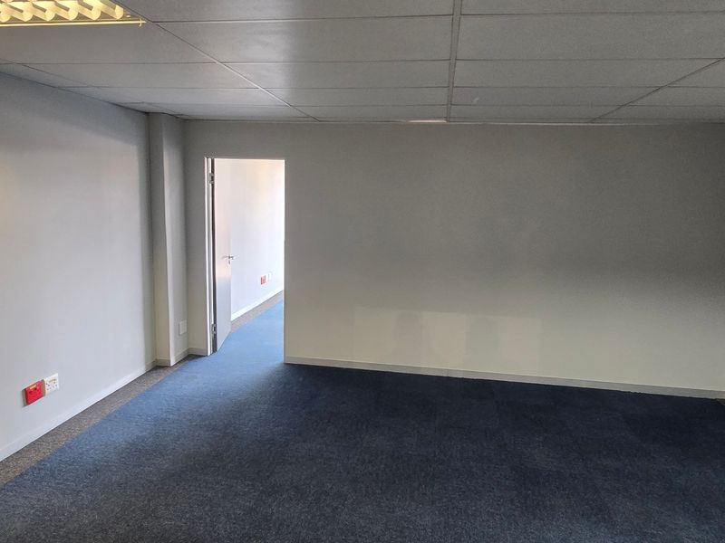 Commercial Rental Monthly In Randburg - Photo 5