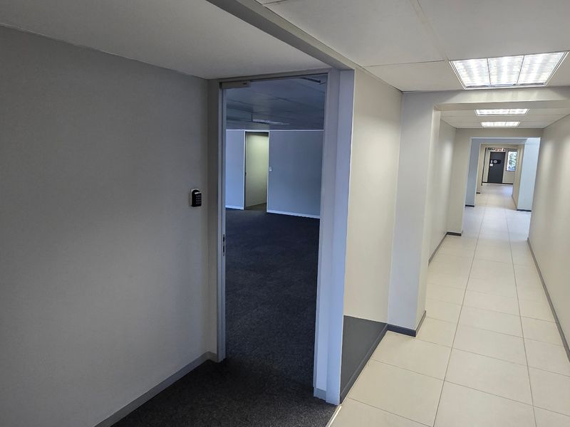 Commercial Rental Monthly In Randburg - Photo 3