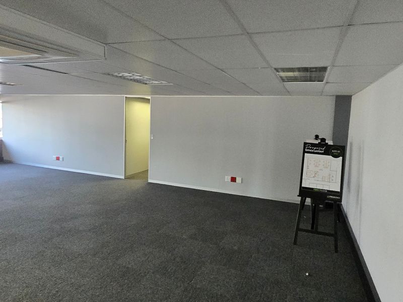 Commercial Rental Monthly In Randburg - Photo 4