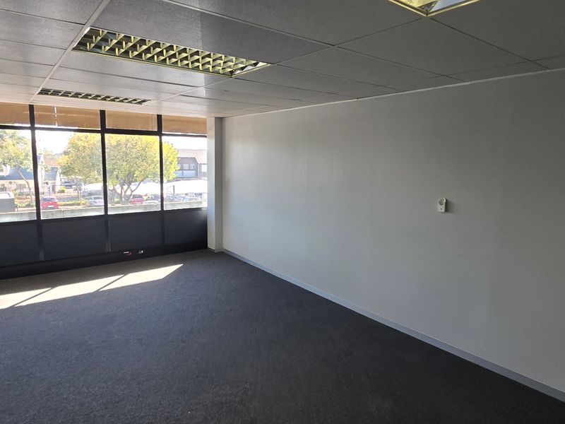 Commercial Rental Monthly In Randburg - Photo 9