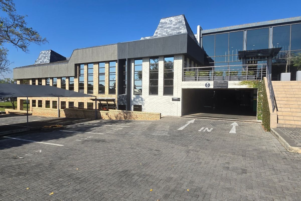 Commercial Rental Monthly In Sandton - Photo 2