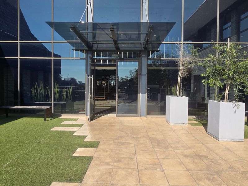 Commercial Rental Monthly In Sandton - Photo 4