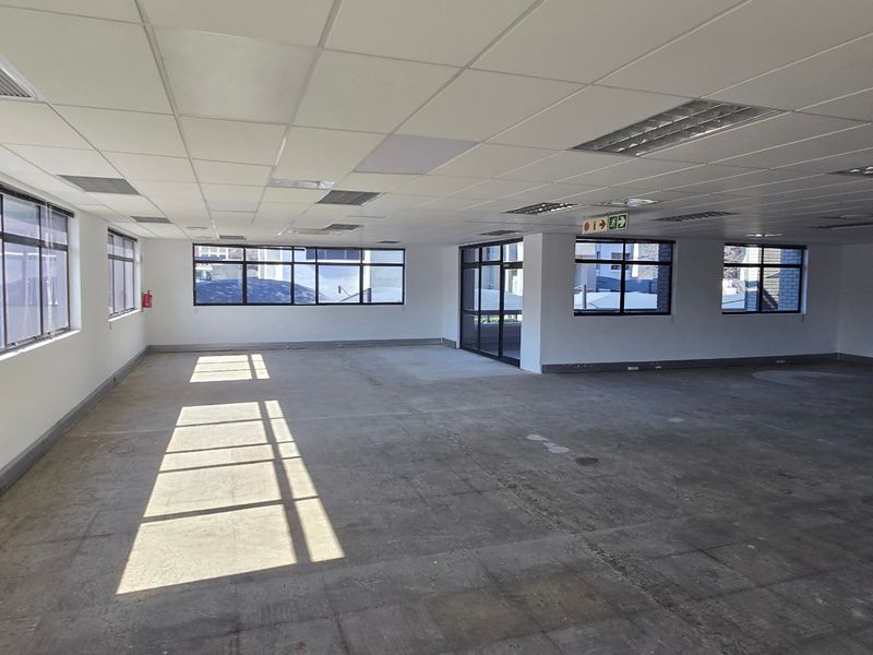 Commercial Rental Monthly In Sandton - Photo 10