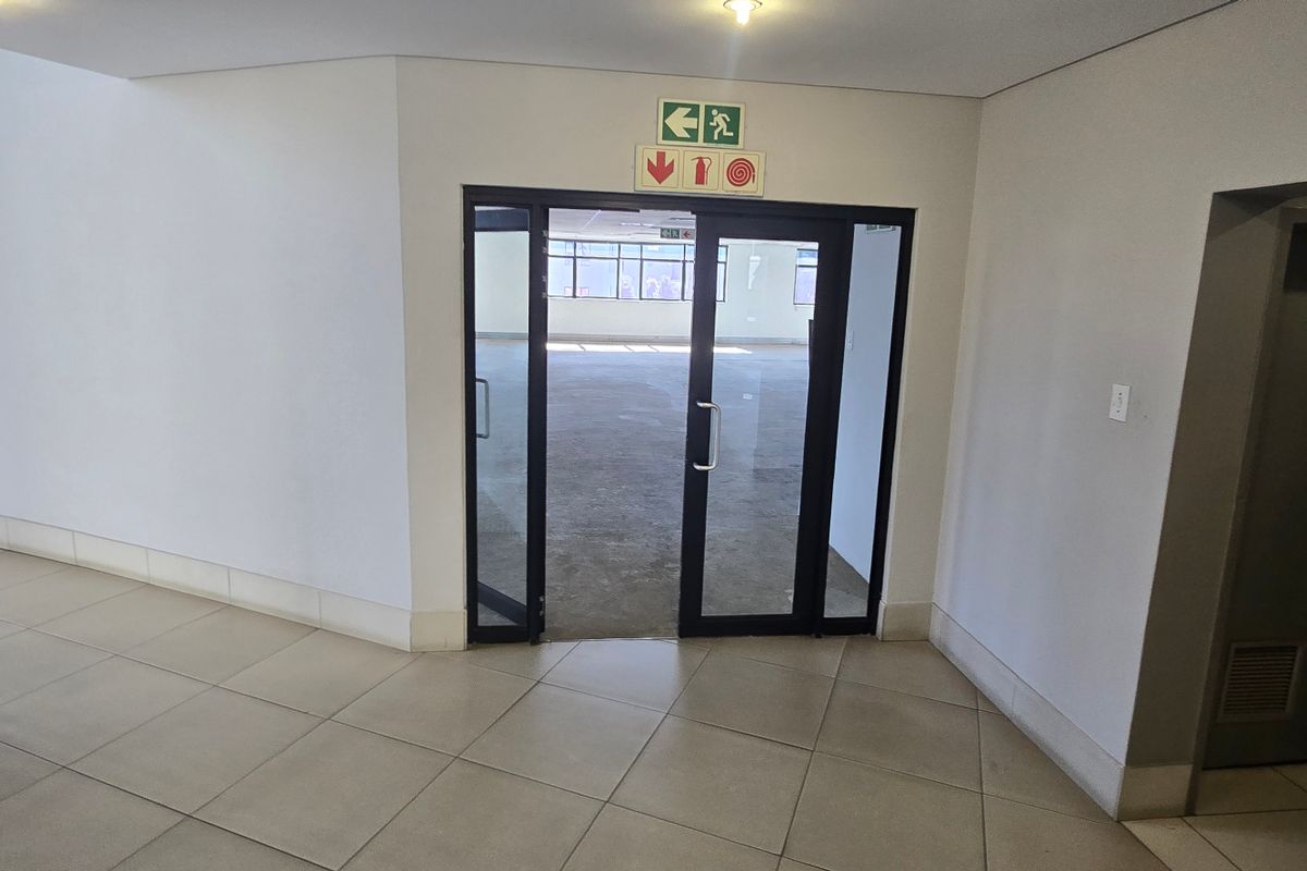 Commercial Rental Monthly In Sandton - Photo 2