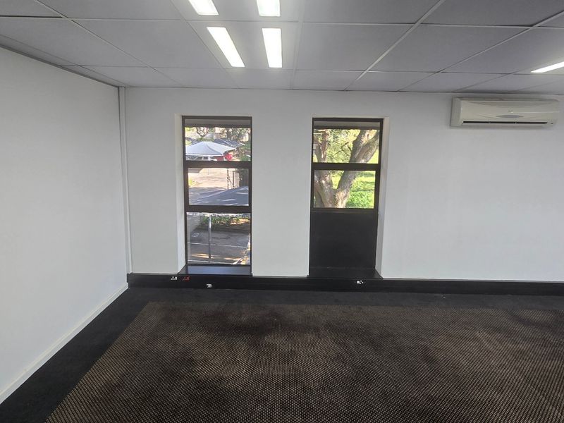 Commercial Rental Monthly In Sandton - Photo 10
