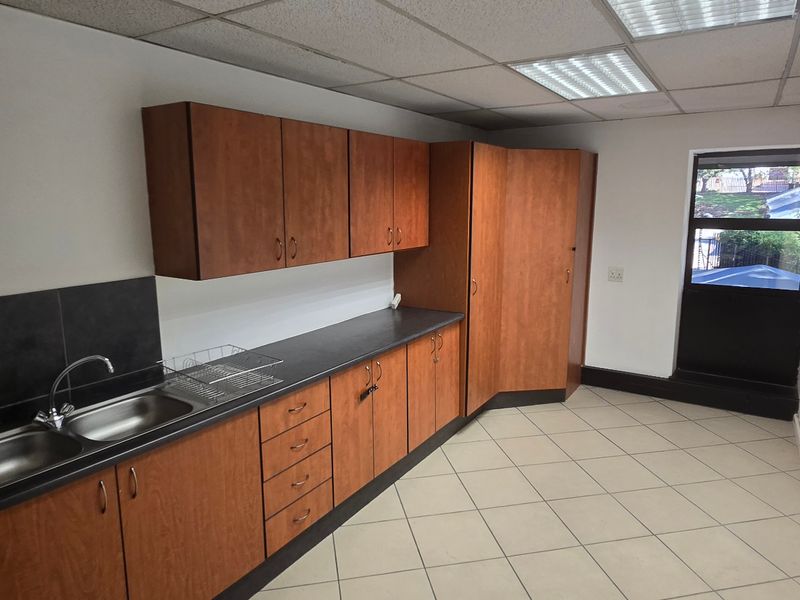 Commercial Rental Monthly In Sandton - Photo 8