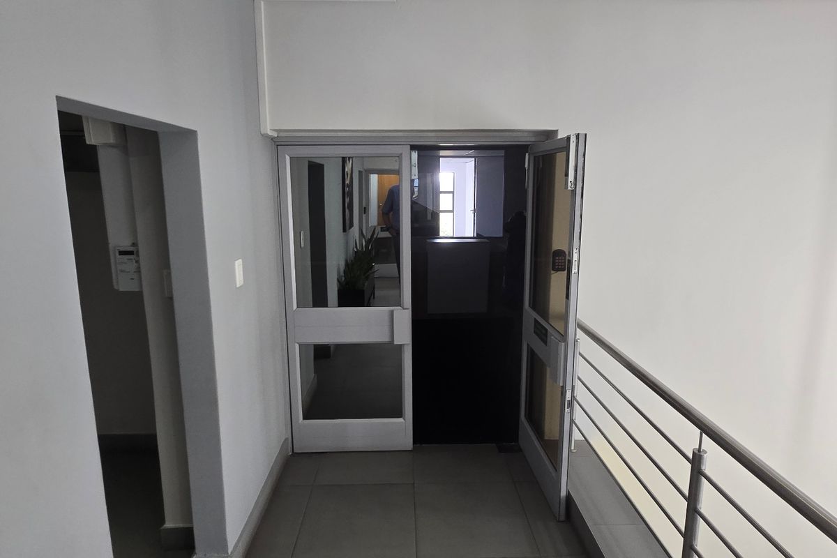 Commercial Rental Monthly In Sandton - Photo 4