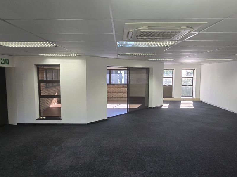 Commercial Rental Monthly In Sandton - Photo 9