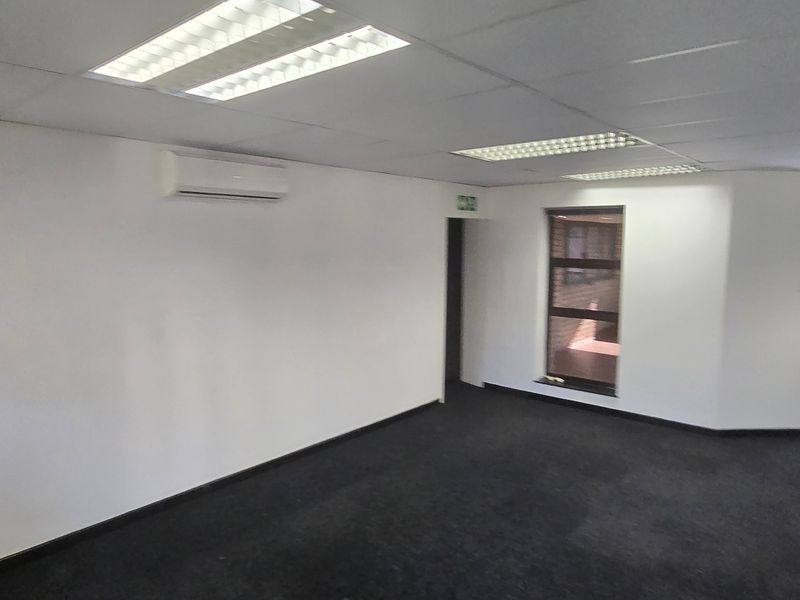 Commercial Rental Monthly In Sandton - Photo 8