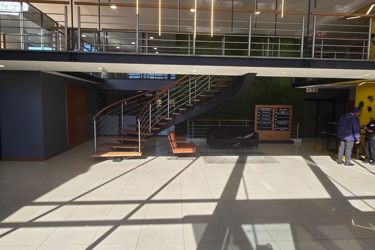 Commercial Rental Monthly In Sandton - Photo 4