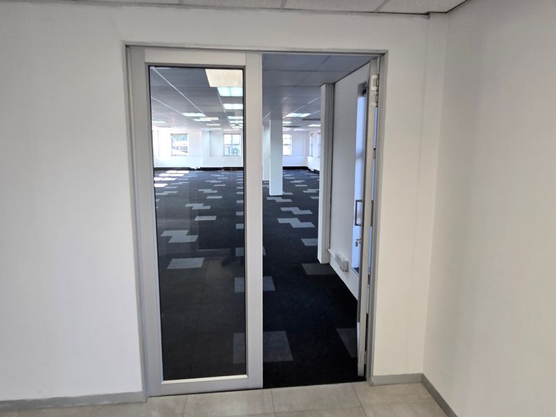 Commercial Rental Monthly In Sandton - Photo 5