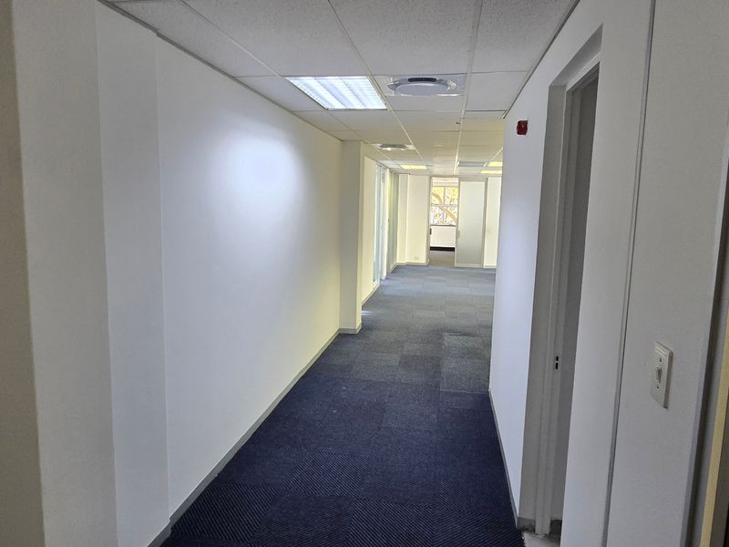 Commercial Rental Monthly In Sandton - Photo 7