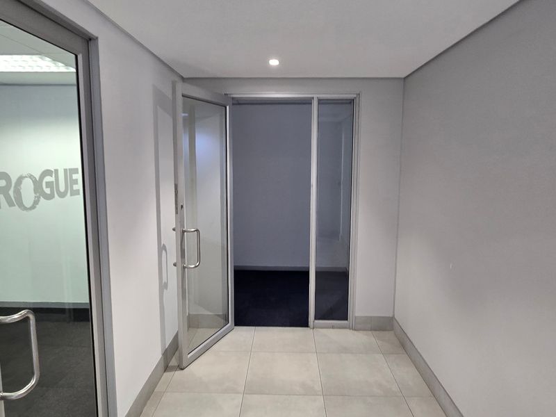 Commercial Rental Monthly In Sandton - Photo 6