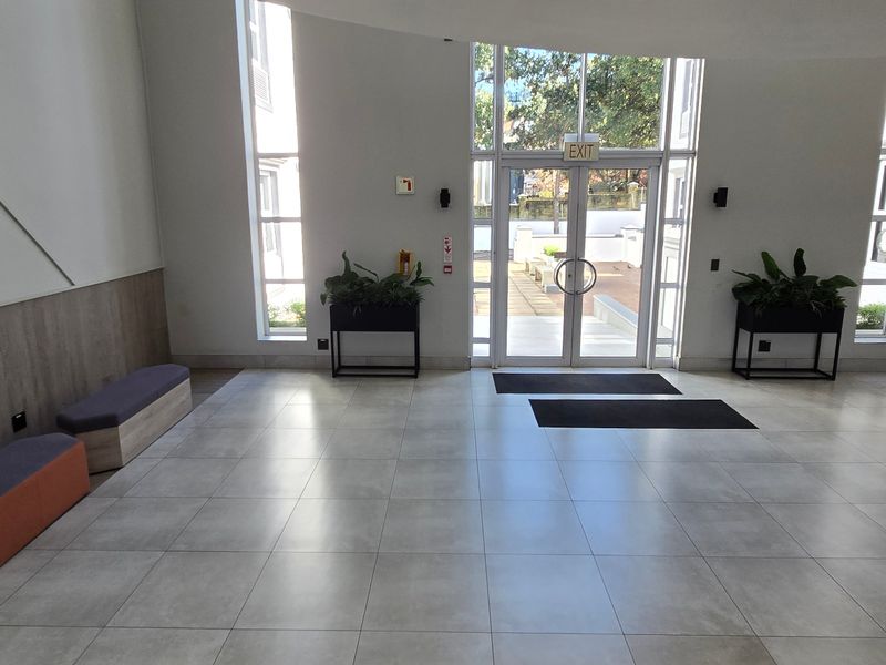Commercial Rental Monthly In Sandton - Photo 4