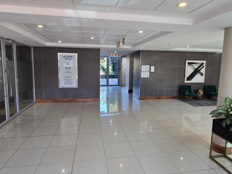 Commercial Rental Monthly In Sandton - Photo 3