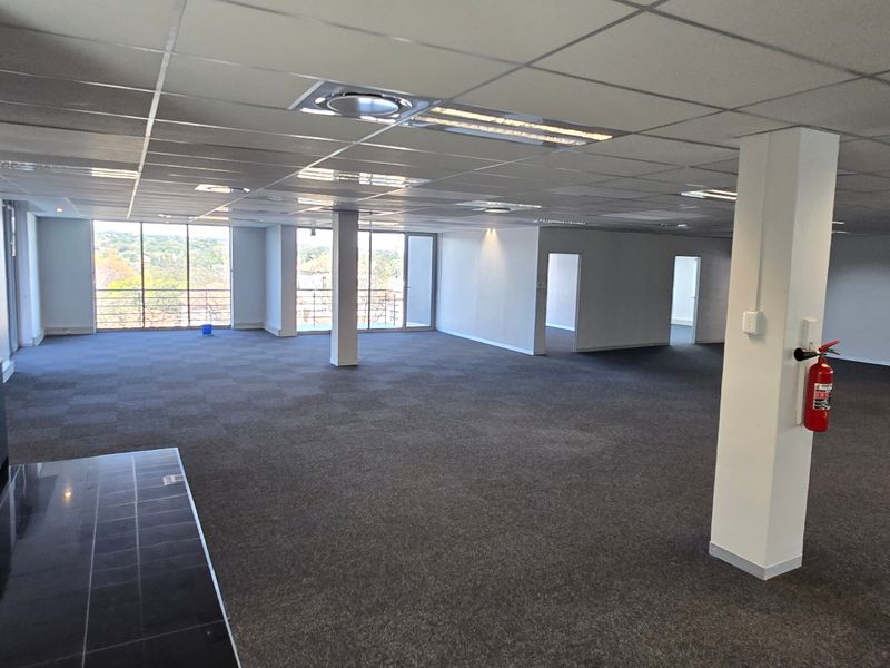 Commercial Rental Monthly In Sandton - Photo 6