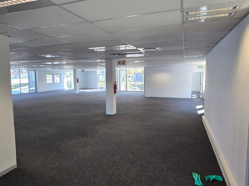 Commercial Rental Monthly In Sandton - Photo 9