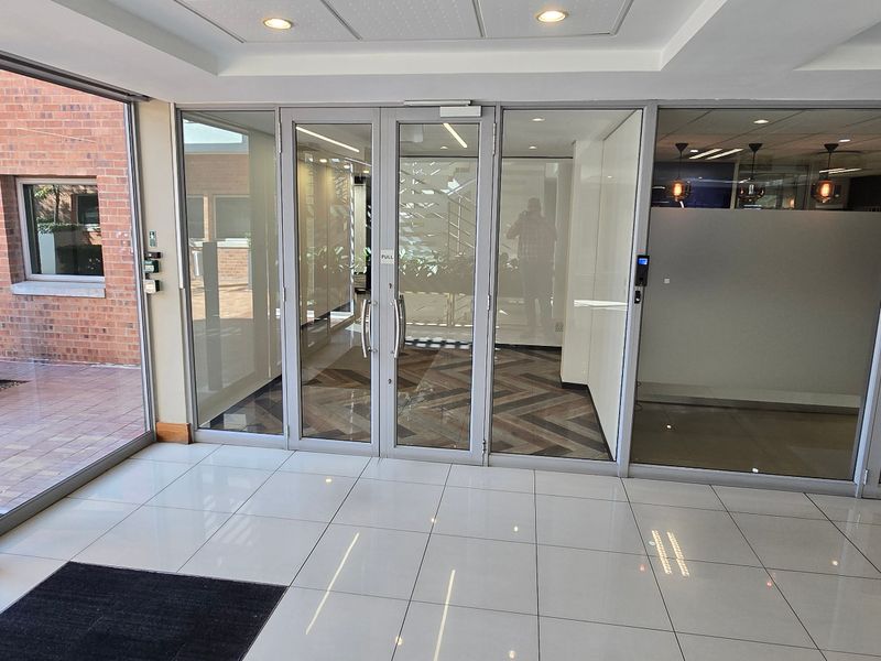 Commercial Rental Monthly In Sandton - Photo 2