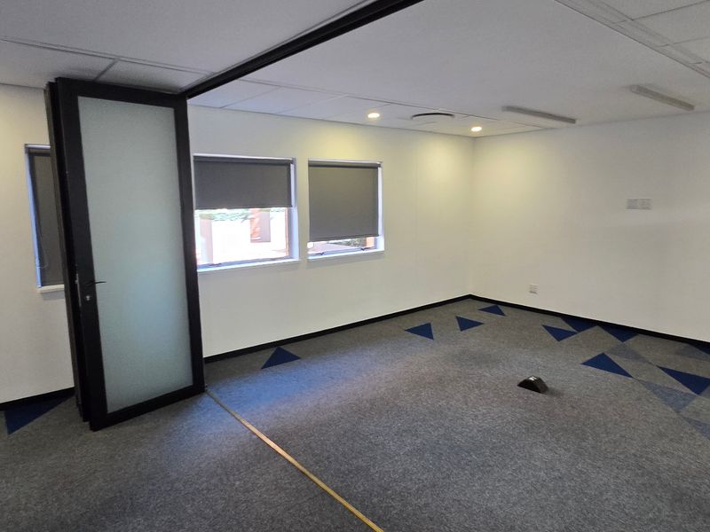 Commercial Rental Monthly In Sandton - Photo 9
