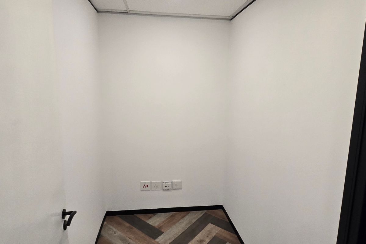 Commercial Rental Monthly In Sandton - Photo 5