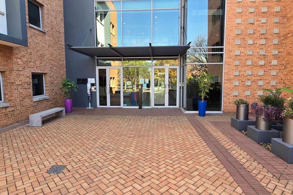 Commercial Rental Monthly In Sandton - Photo 2