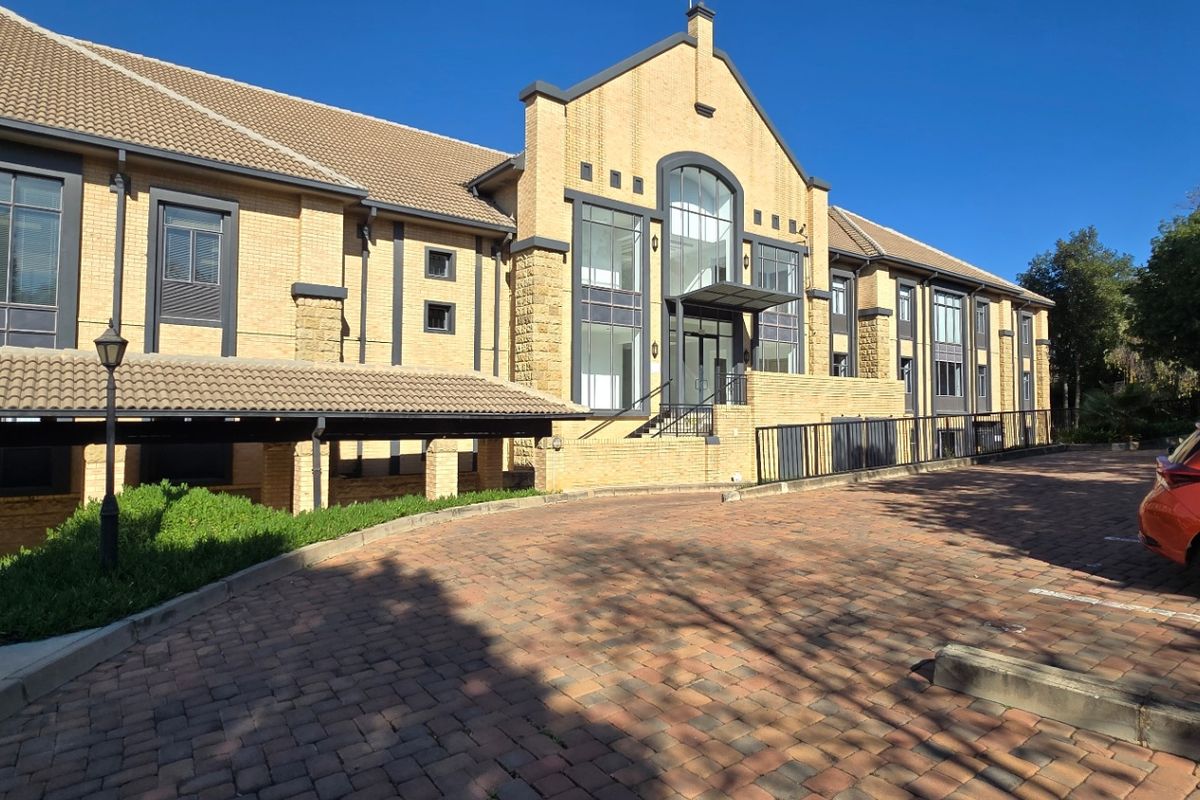 Commercial Rental Monthly In Sandton - Photo 2