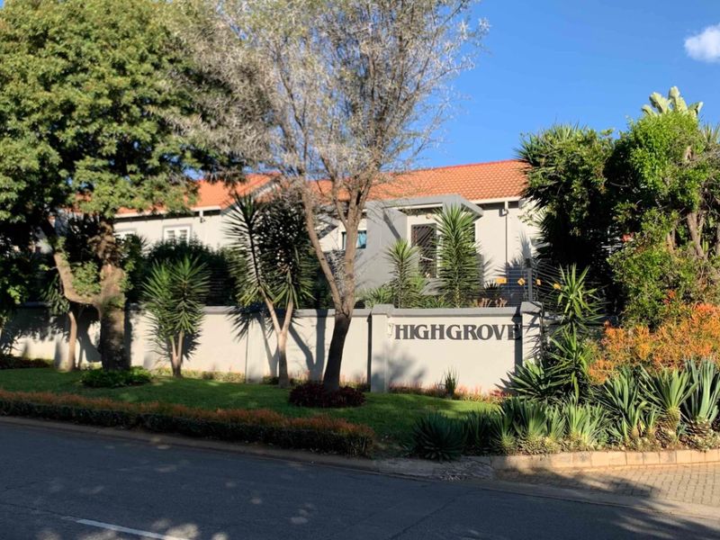 Apartment For Sale In Sandton - Photo 1
