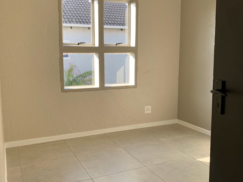 Apartment For Sale In Sandton - Photo 8