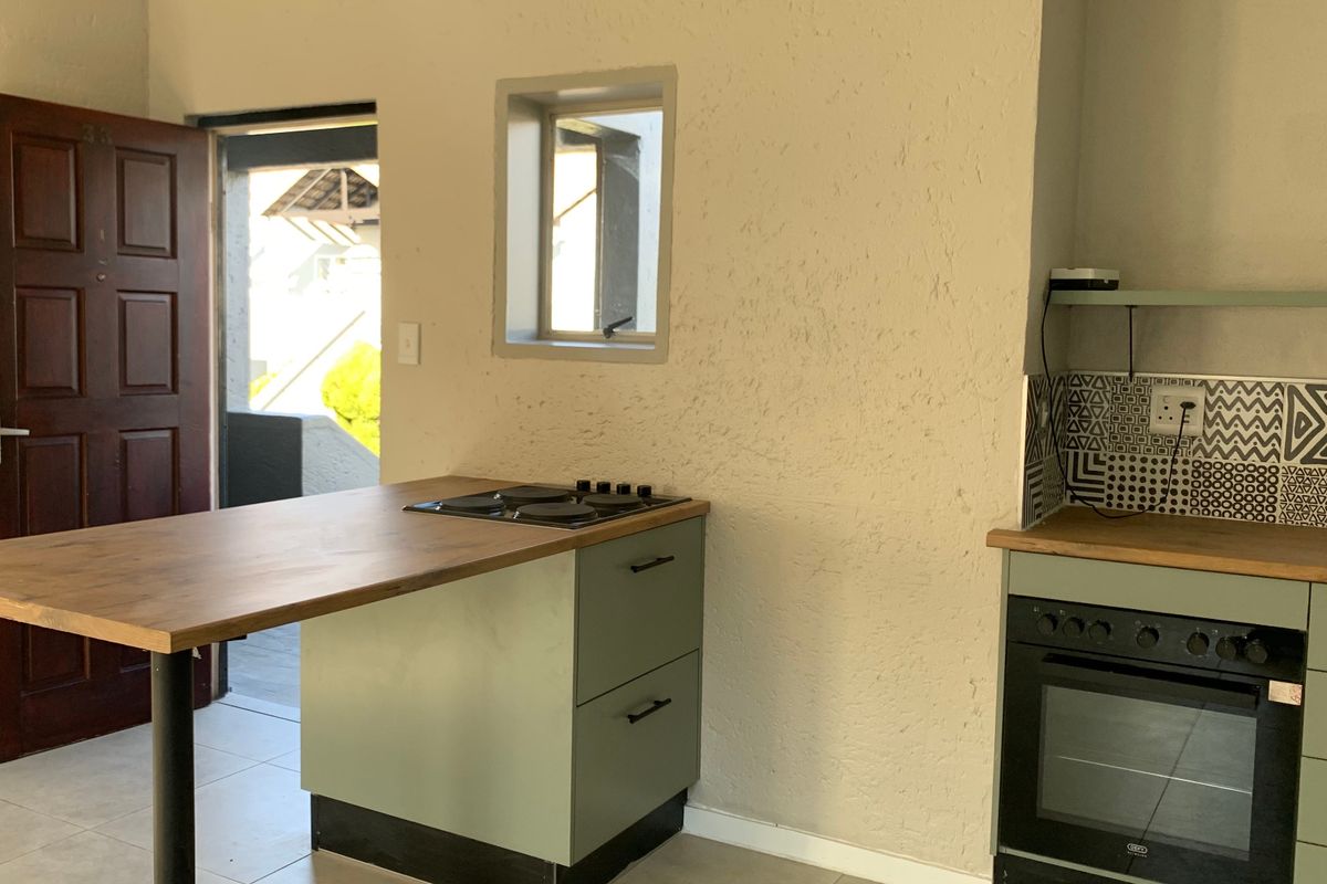 Apartment For Sale In Sandton - Photo 5