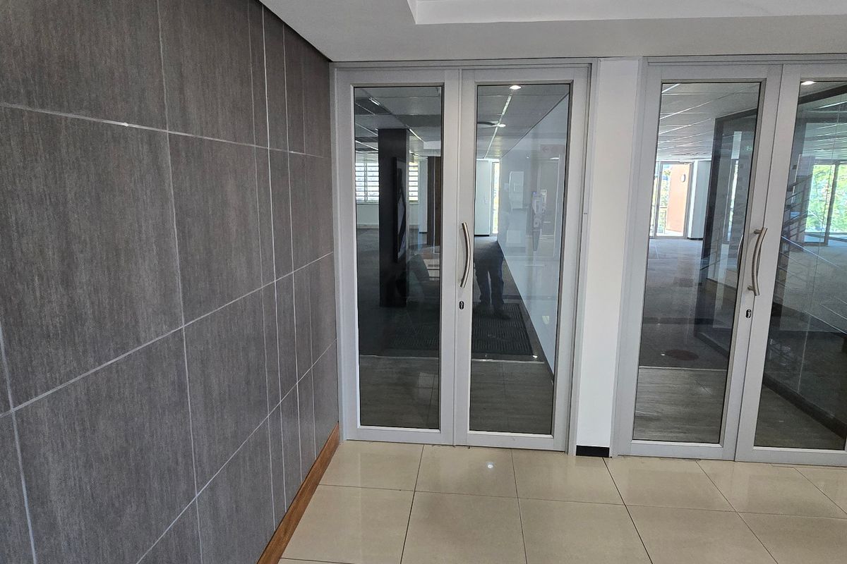 Commercial Rental Monthly In Sandton - Photo 3