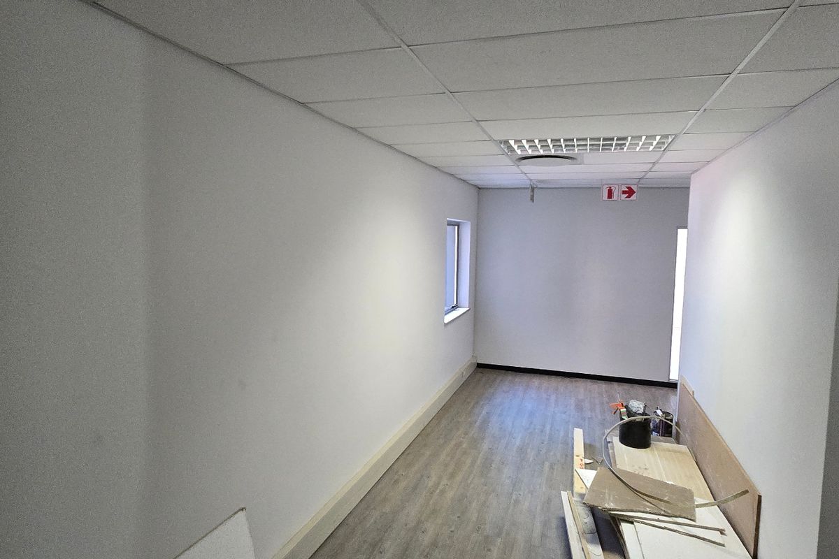 Commercial Rental Monthly In Sandton - Photo 5