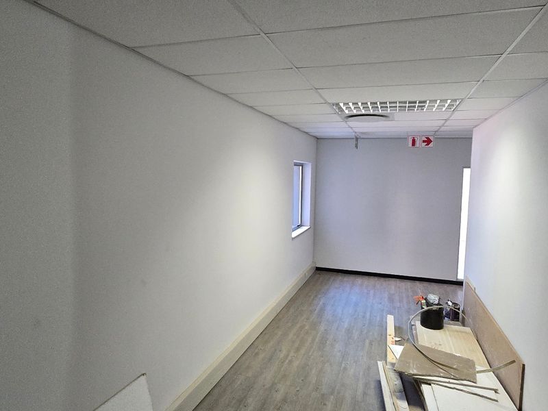 Commercial Rental Monthly In Sandton - Photo 5
